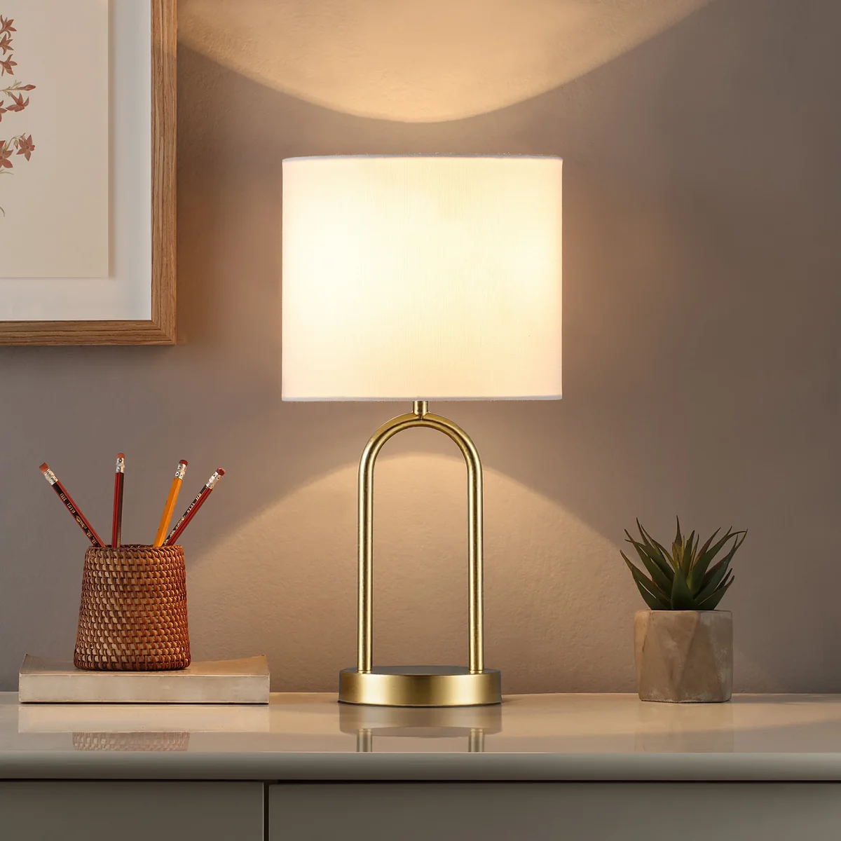 Mainstays 16.75" Gold Metal Arch Table Lamp with White Fabric Lamp Shade 1116