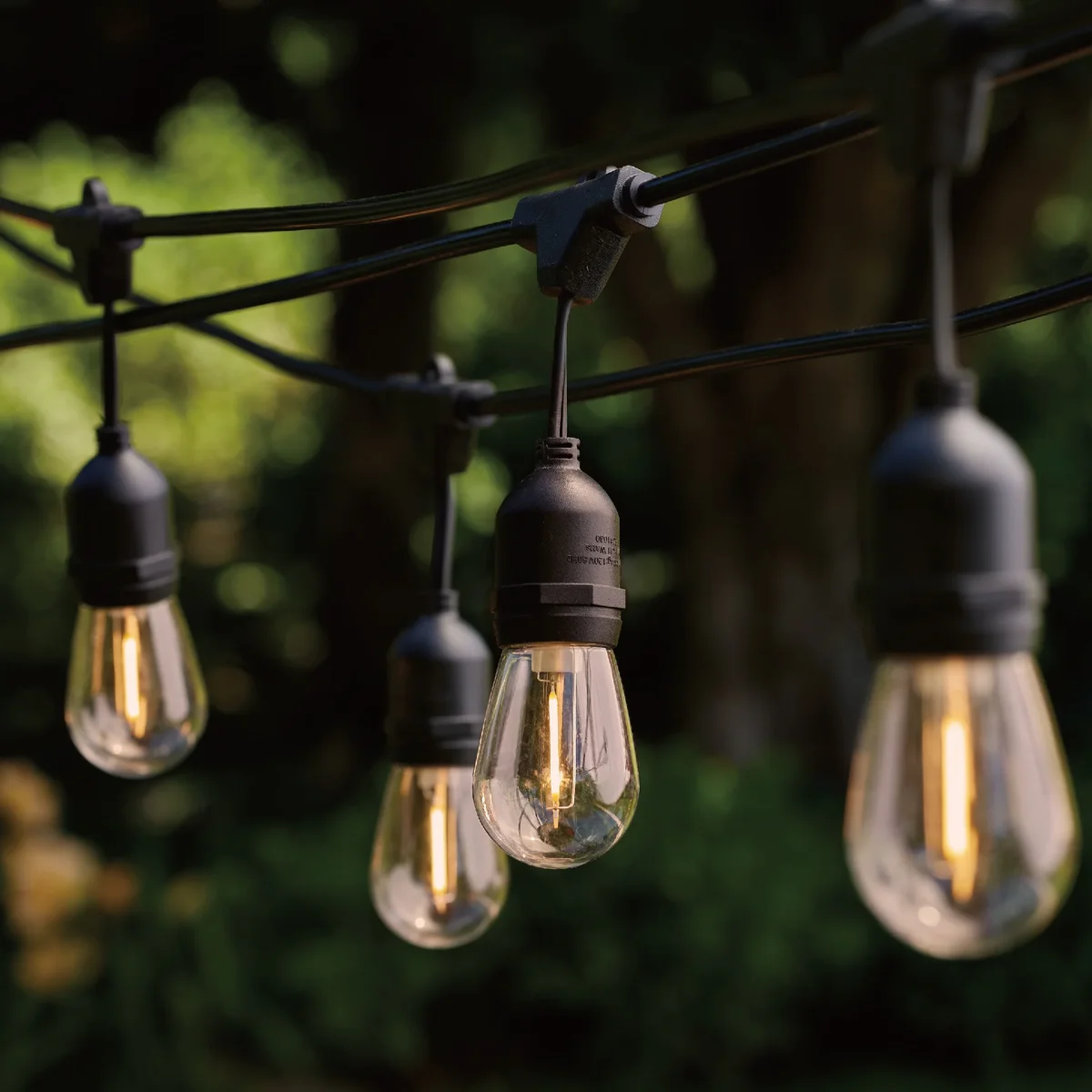 Better Homes & Gardens Commercial Grade Shatterproof LED Edison Outdoor String Lights, Heavy Duty, 28 ft, 12 Count 3848