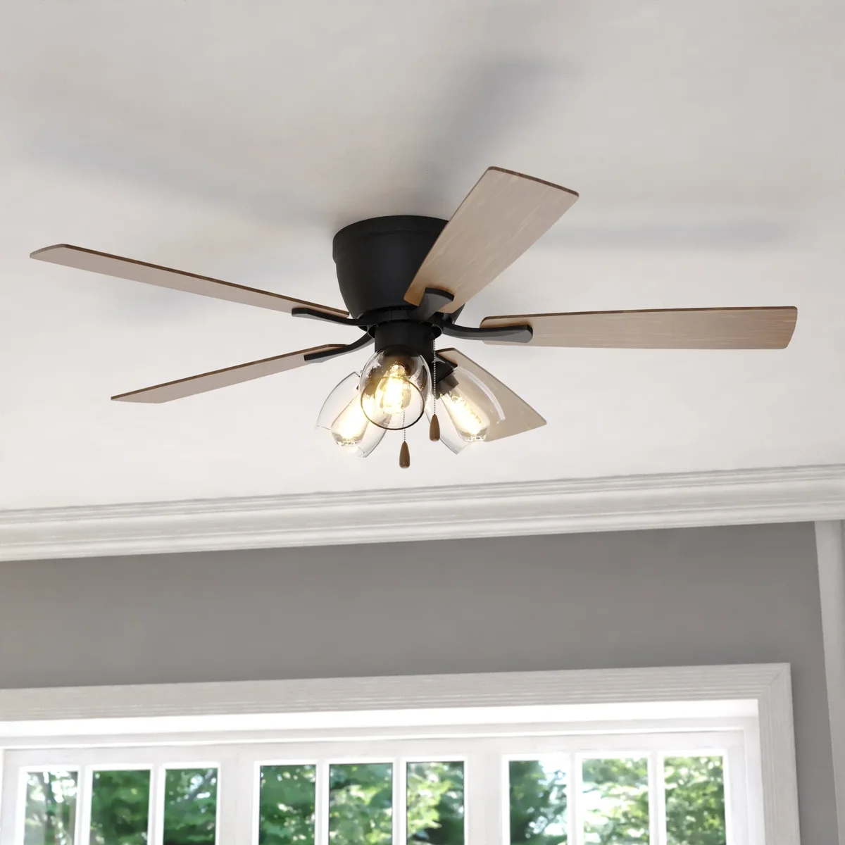 Everdaily Essentials Brayton Black Transitional 3-Light Flush Mount Ceiling Fan with Light Kit, Pull Chain, Reversible Blades Ref. 1566