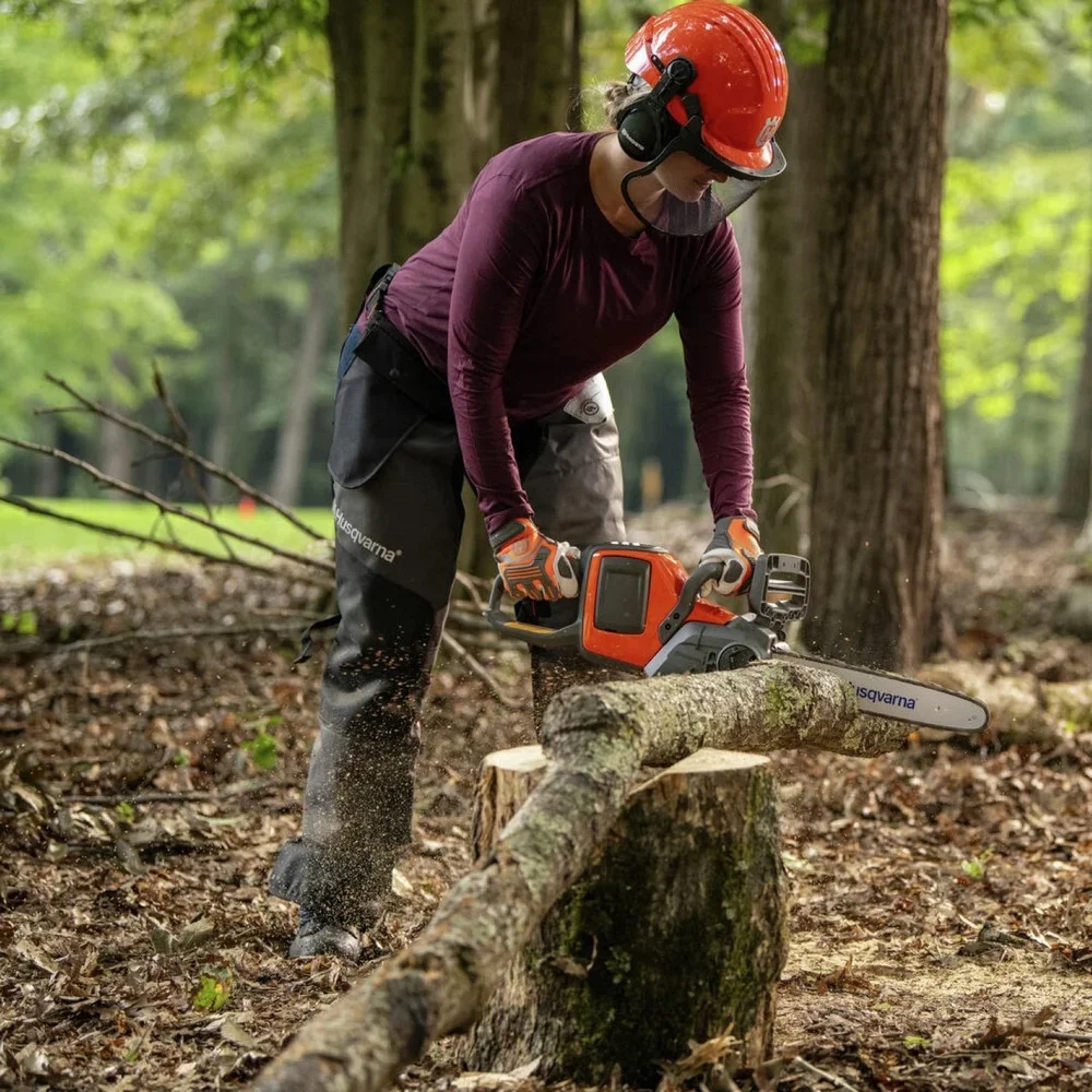 Husqvarna 970547511 Power Axe 225i 56V Lithium-Ion 14 in. Cordless Electric Chainsaw (2.5 Ah) 6362