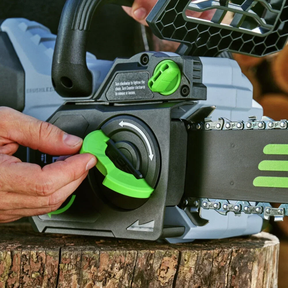 EGO POWER+ 16” 40cc Battery Powered Chainsaw 220 Cuts 4x4, 56V 4 Ah Battery 9216