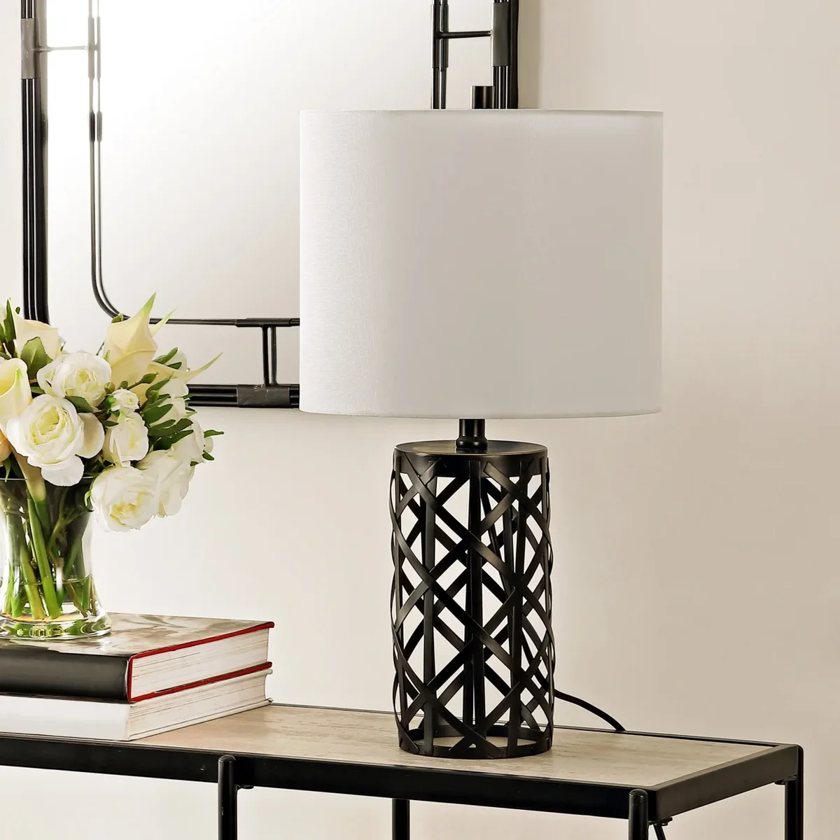 Safavieh Berny 22 in. Geometric Iron Table Lamp, Black 4005