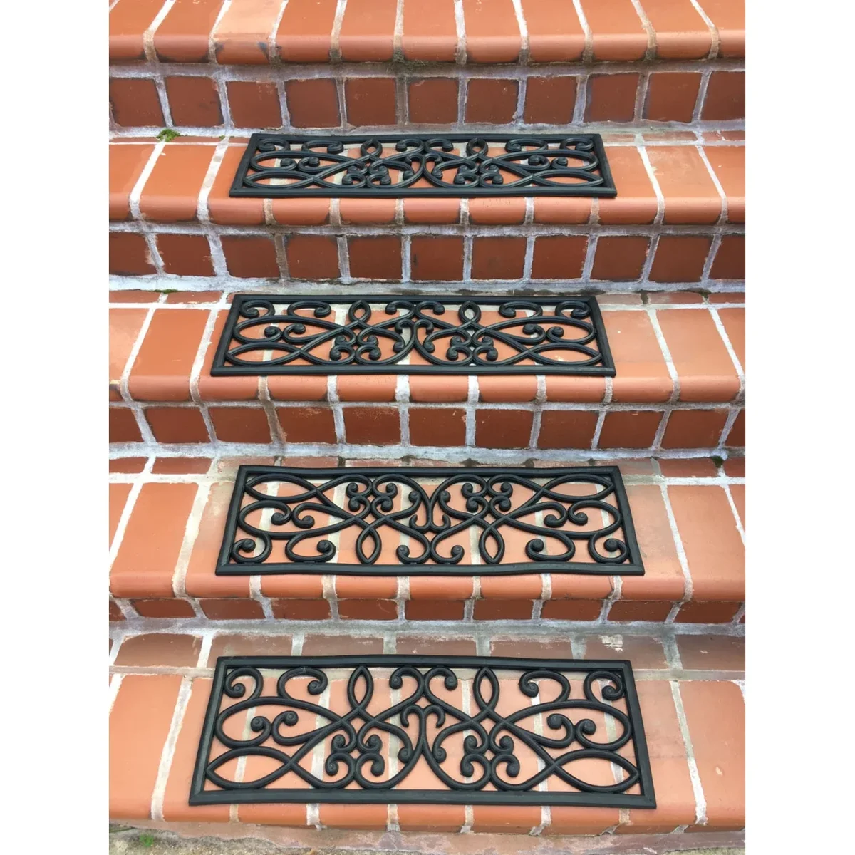 AmeriHome Rubber Scrollwork Stair Tread 4 Pack 4672