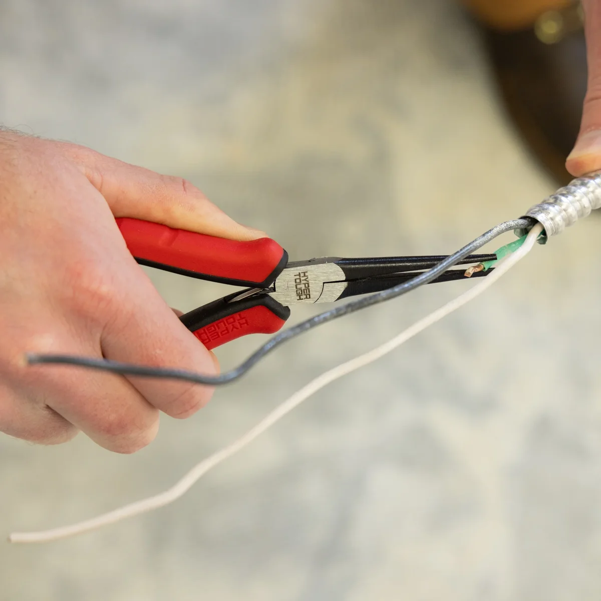 Everdaily Essentials 6-inch Needle-nose Pliers with Dual Material Ref. 1134