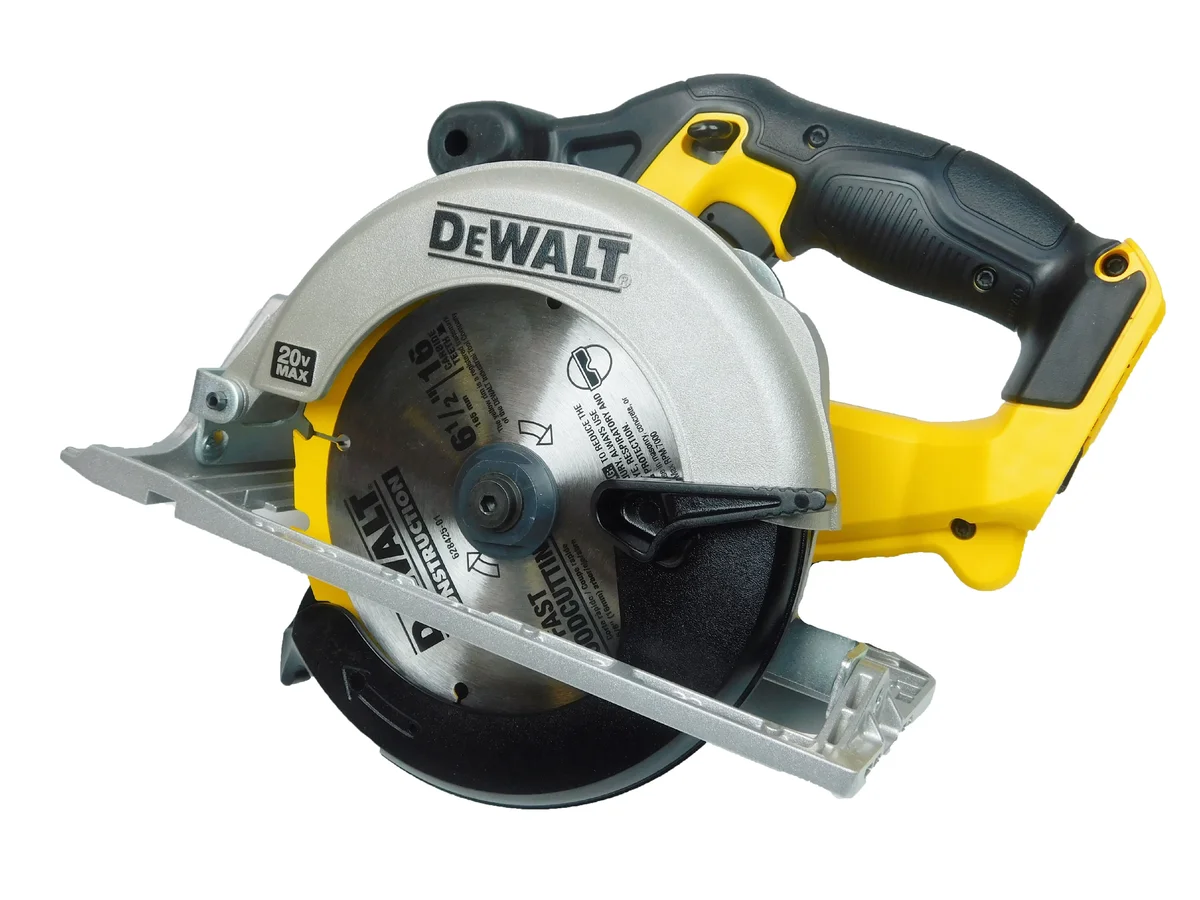 DEWALT 20V MAX Circular Saw, 6-1/2-Inch Blade, 460 MWO Engine, 0-50 Degree Bevel Capability, Bare Tool Only (DCS391B) 4416