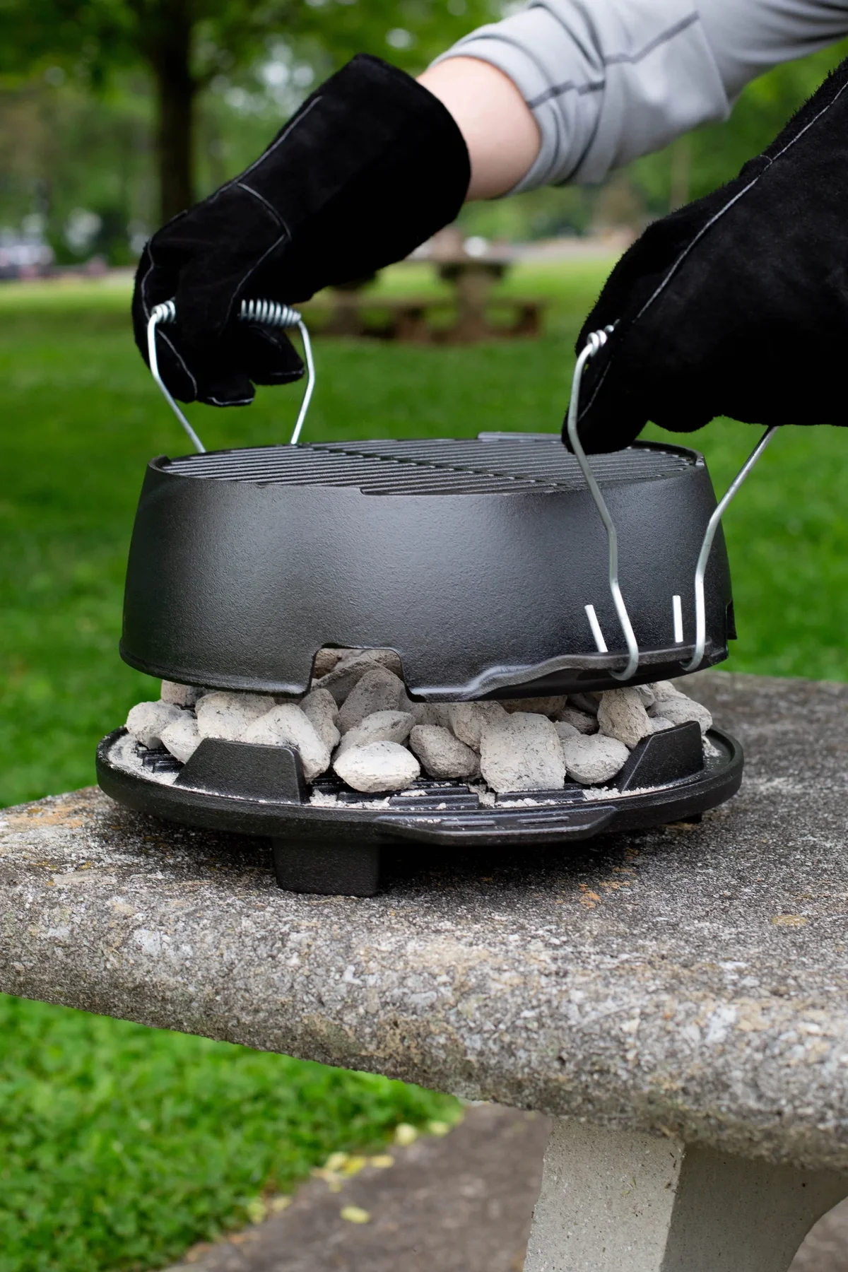 Everdaily Essentials 12" Cast Iron Camping Round Kickoff Grill Ref. 8497