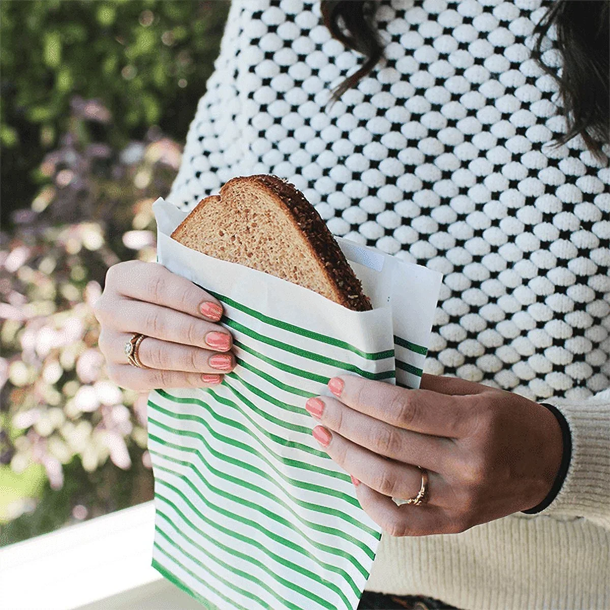 Lunchskins Recyclable & Sealable XL Sandwich Bags – 50 Count | Stripe Design | Eco-Friendly Food Storage Bags Made from Grease-Resistant Glassi 5198