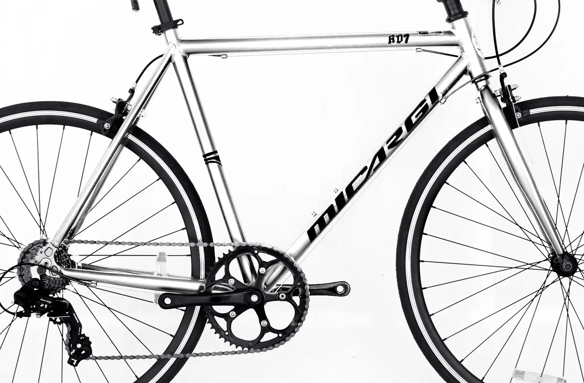 Wonder Wheels Road Bike 700C 53 cm Aluminum Frame White Shimano Tx-35 7 Speed Alloy Black Rims, Black Spokes 700C*1.5*14G*32H Tire: Black - White 9856