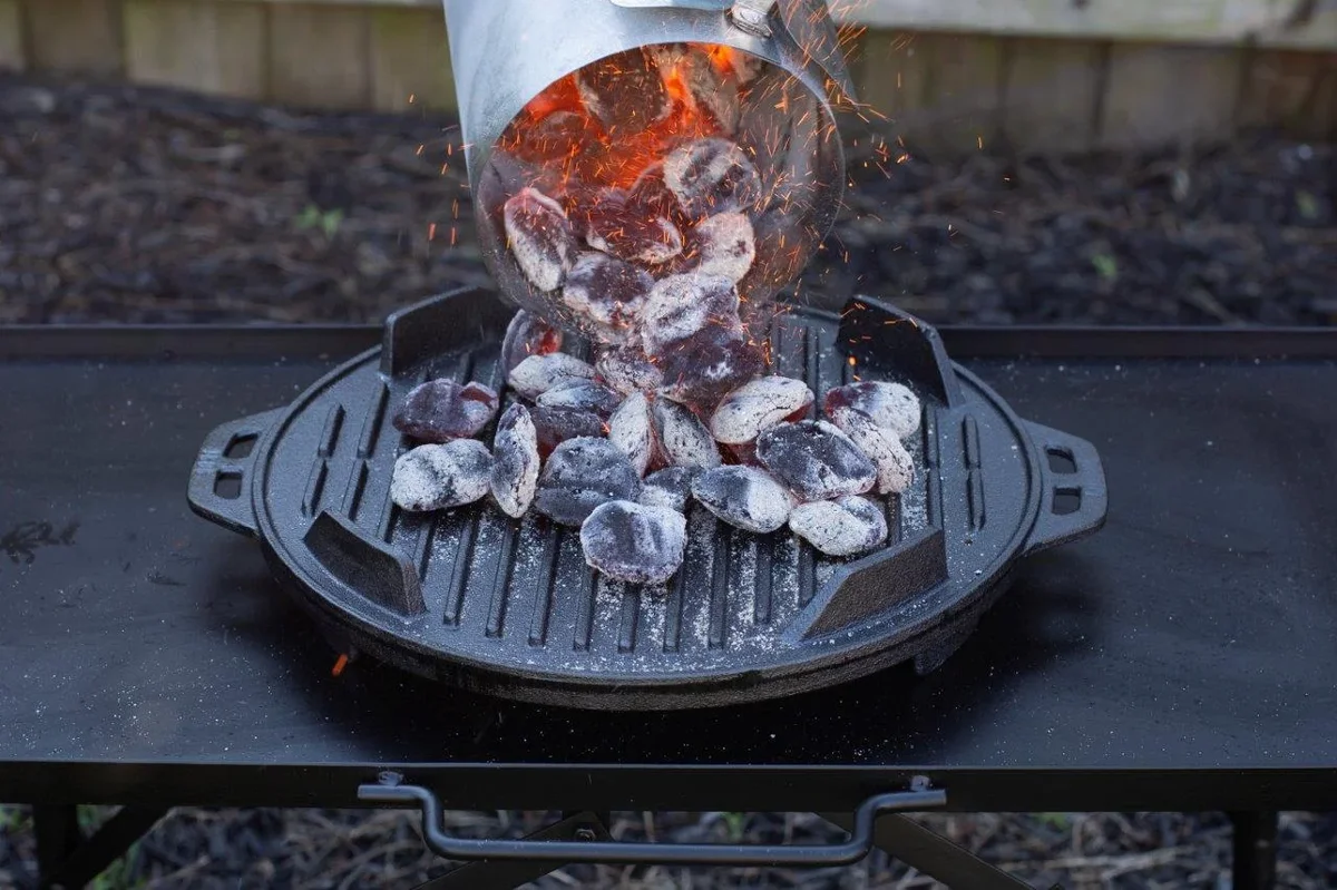 Everdaily Essentials 12" Cast Iron Camping Round Kickoff Grill Ref. 8497