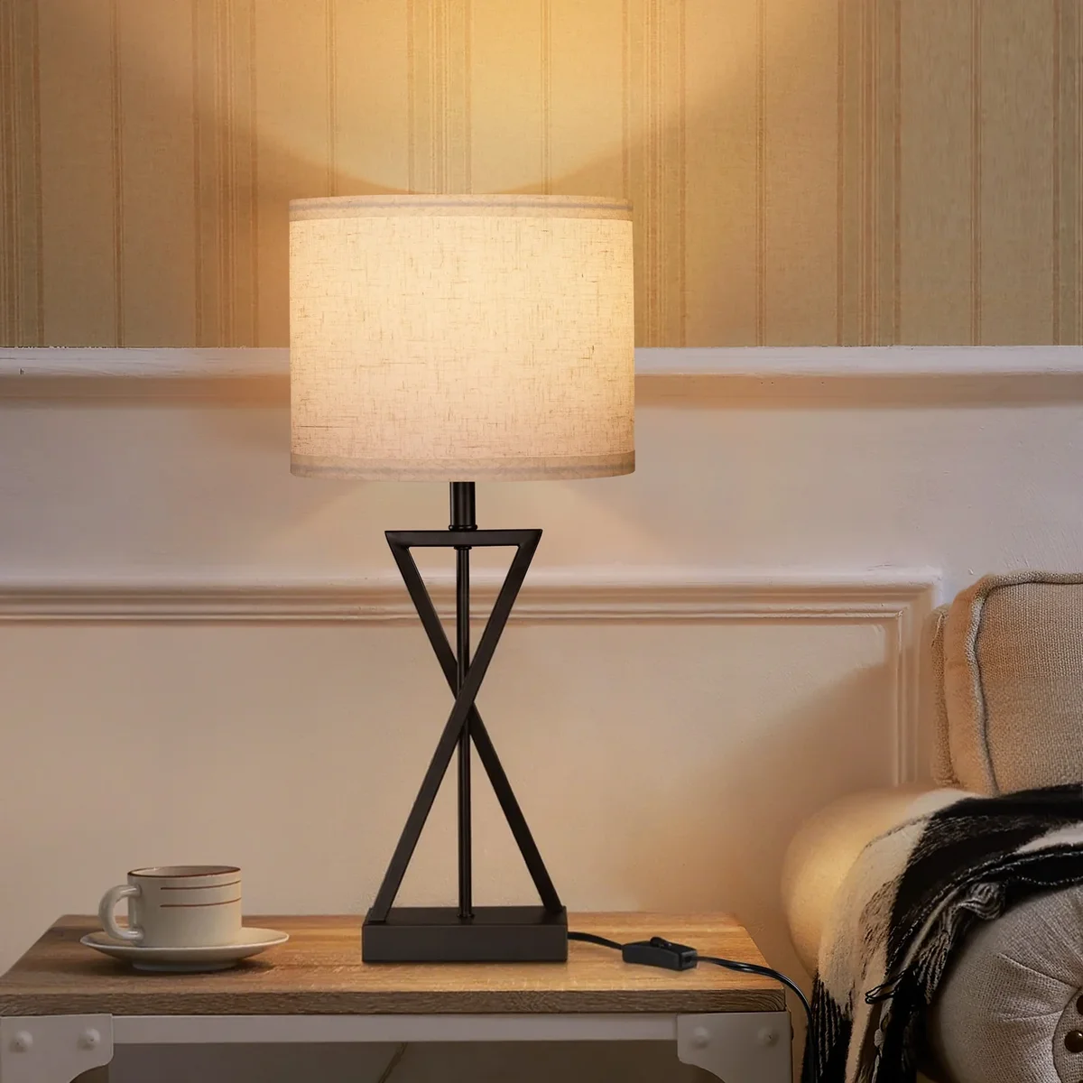 Walchoice Modern Table Lamp, Minimalist Bedside Desk Lamp with Linen Shade, Rustic Vintage Nightstand Lamp for Bedroom Living Room Doorway 0004