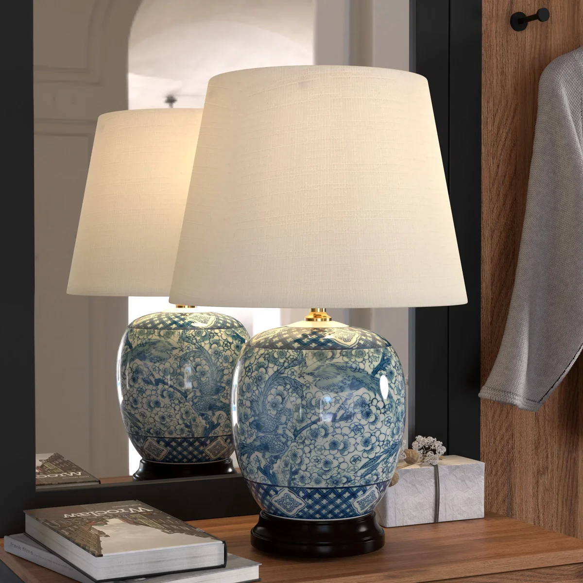 Red Lantern Table Lamps 0649