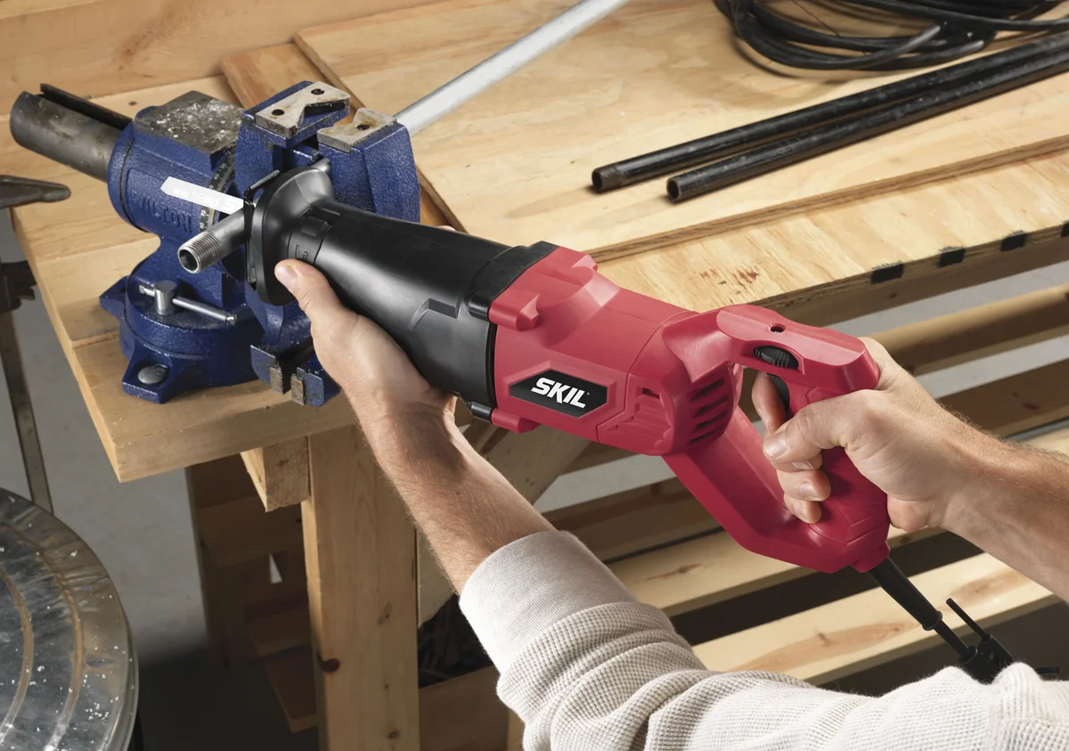 SKIL 7.5 Amp Variable Speed Reciprocating Saw 1937