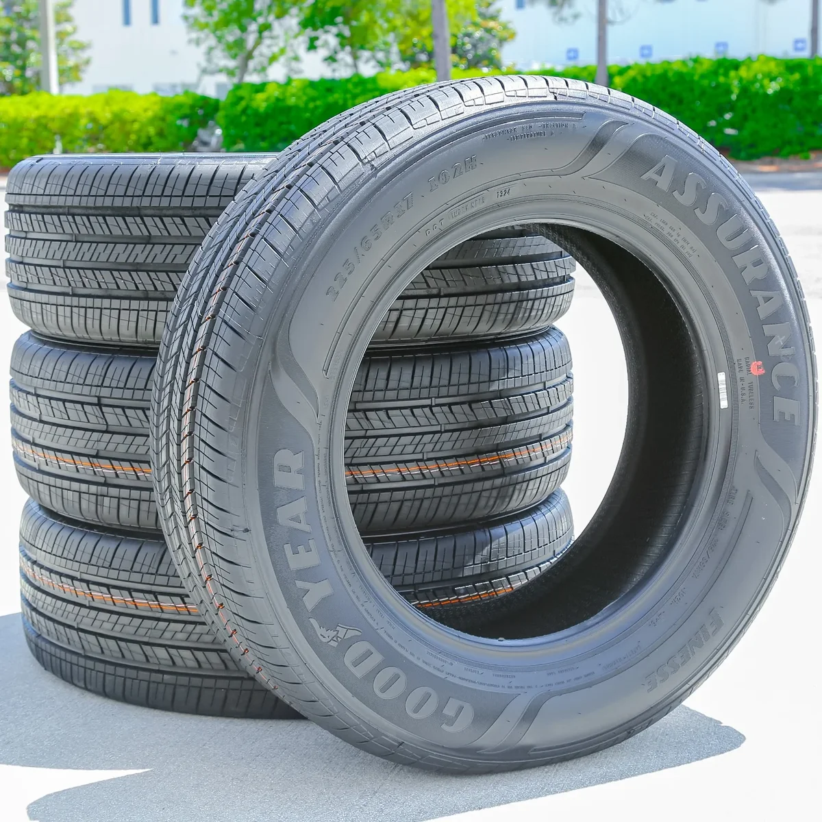 Goodyear Set of 4 (FOUR) Tires Goodyear Assurance Finesse 225/65R17 102H AS A/S All Season Fits: 2018-23 Chevrolet Equinox LT, 2015-17 Subaru Outback 3.6R 7580