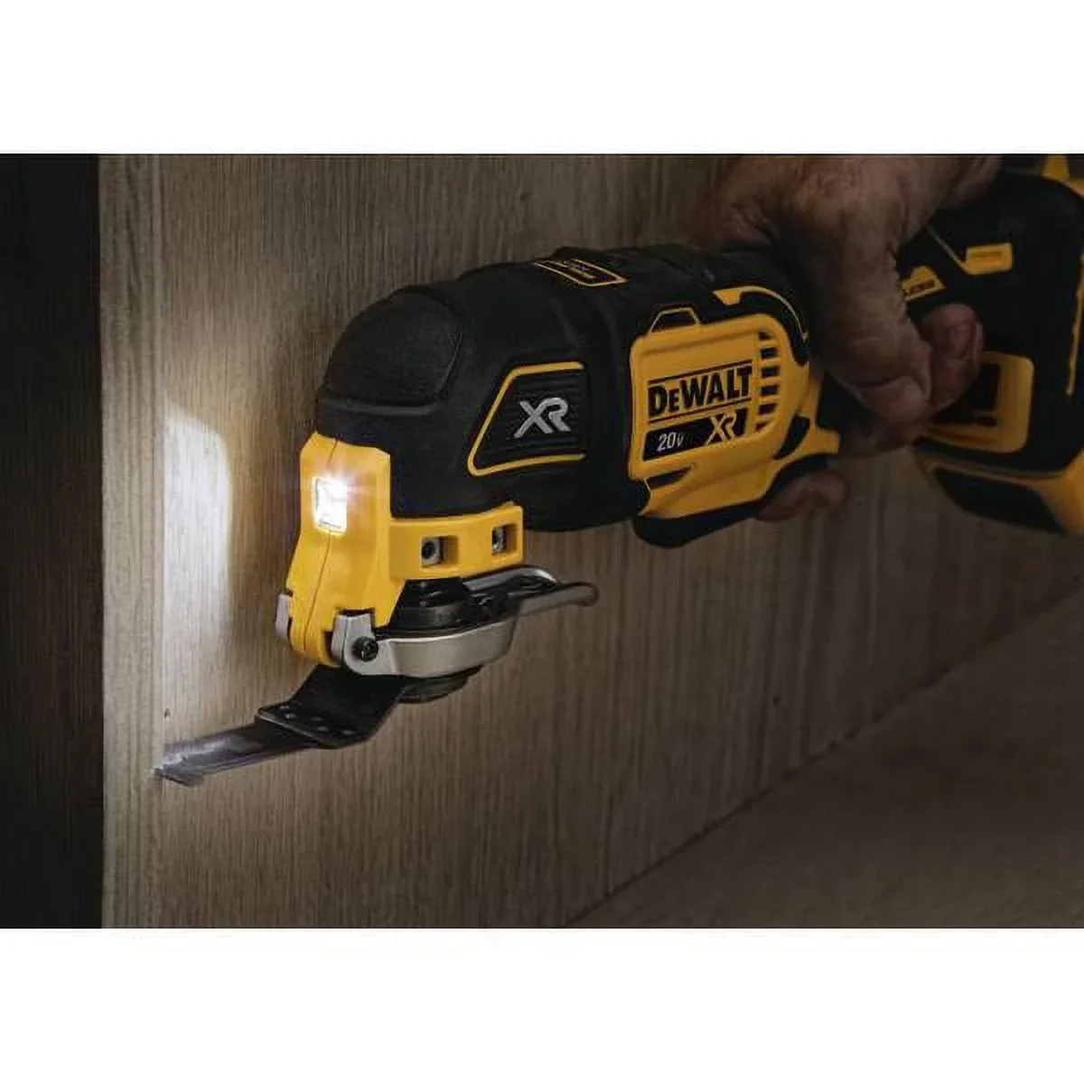 DEWALT 20V MAX* XR® BRUSHLESS CORDLESS 3-SPEED OSCILLATING MULTI-TOOL (TOOL ONLY) 9437